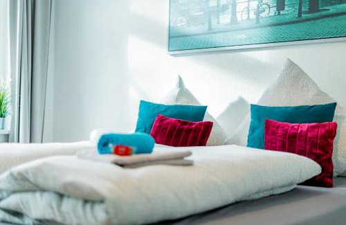 Magdeburg Apartment | Helle Wohnung mit Balkon zum grünen Innenhof - WLAN, 4 Schlafplätze
