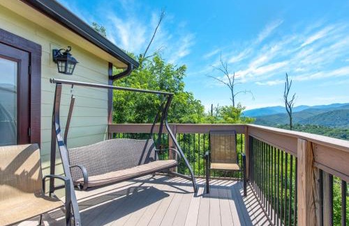 Chalet Village North House | Hello Smokys