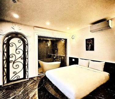 Hue Villa | HELLO VILLA & SPA