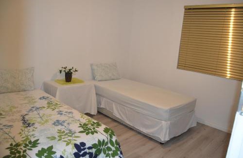 Oudtshoorn Apartment | Heloise Home Stay