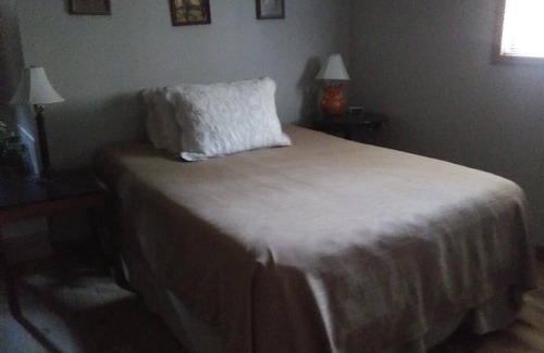 Blairsville Cabin | Helton Falls Lodge-Owl's Nest
