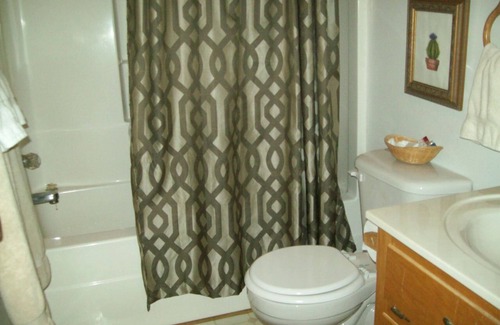 Blairsville Cabin | Helton Falls Lodge-Squirrels Nest cabin