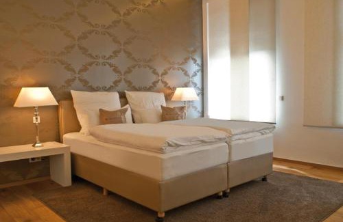 Friedrichstadt Apartment | Helvetia Suites