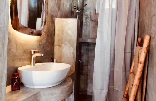 Bwejuu Beach Hotel | Helwa's Boutique Hotel & Restaurant