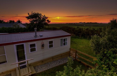 Rhoshirwaun Ski Chalet | Helyg Bach chalet nestled on the tip of the beautiful Llyn Peninsula