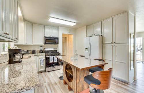 Hemet House | Hemet Retreat with Peak Views and 2 Saunas