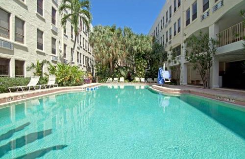 Palm Beach - West Palm Beach Apartment | Hemingway Suites at Palm Beach Hotel Island