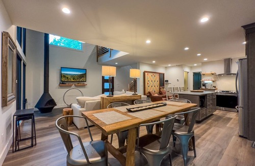 Pisgah Forest House | Hemlock Cottage | 3 Bed, 2 Bath