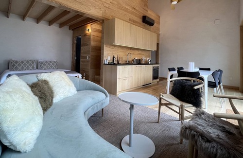 Hollowville Cabin | Hempcrete Cabin within the hills of the Berkshire Mountains of New York