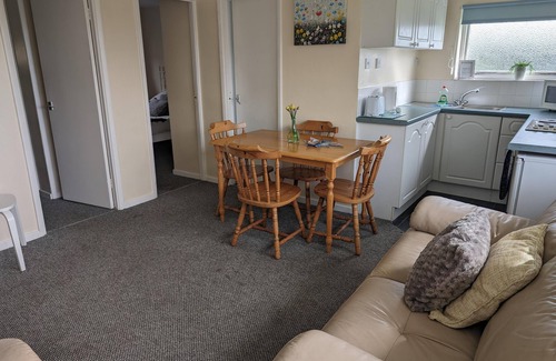 Great Yarmouth Apartment | Hemsby Holiday Home - Norfolk Beach & Seaside fun