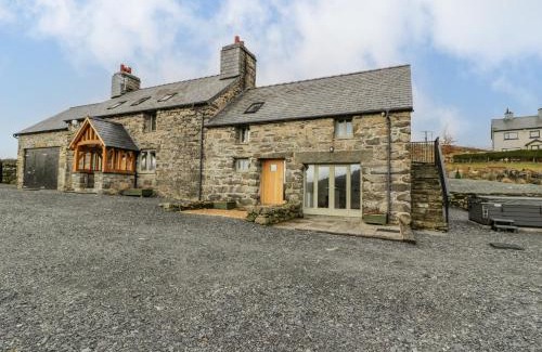 Capel Celyn House | Hen Dy Craig Yr Ronwy