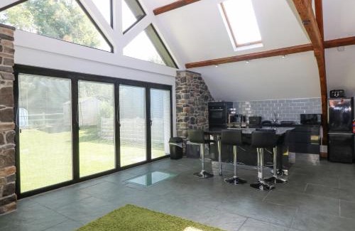Gyrngoch House | Hen Gapel Seion