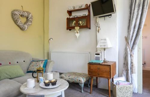 Cylch-Y-Garn House | Hen Gilfach Stable