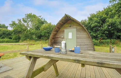 Liskeard Cottage | Hen House @ Penbugle Organic Farm
