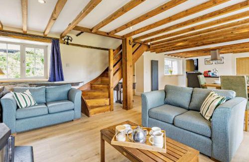 Cemmaes House | Hen Stabl- Cemaes