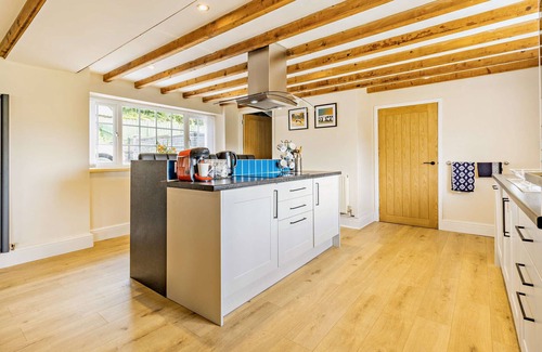 Cemmaes House | Hen Stabl- Cemaes - Two Bedroom House, Sleeps 5