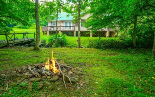 Cosby House | Hen Wallow Creek Cottage