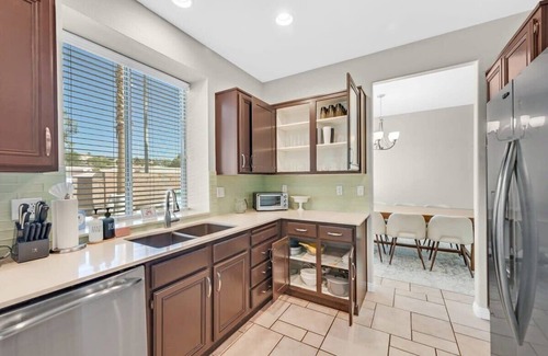 MacDonald Ranch House | Henderson 4BR Home Pool & Hot Tub Sleeps 10