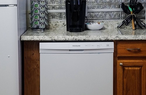 Henderson House | Henderson, TN: Stillwaters Farm's Urban Cottage