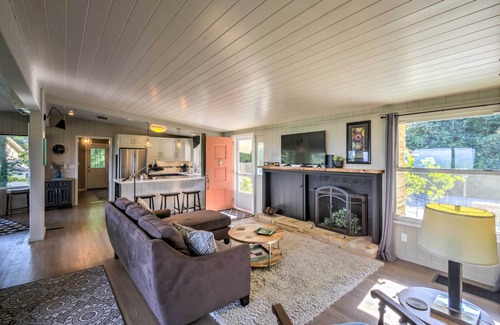 Laurel Park House | Hendersonville Home w/Views - 3 Mi to Downtown!