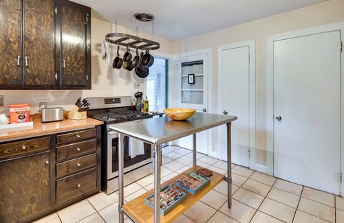 Druid Hills Cottage | Hendersonville Haven w/Fire Pit, Grill, Deck!