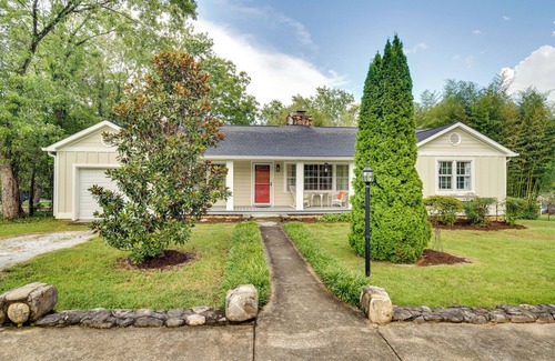 Druid Hills Cottage | Hendersonville Haven w/Fire Pit, Grill, Deck!