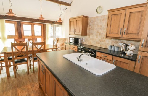 Fairbourne Cottage | Hendoll Barn