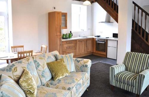 Denbigh House | Hendre Aled Cottage 3