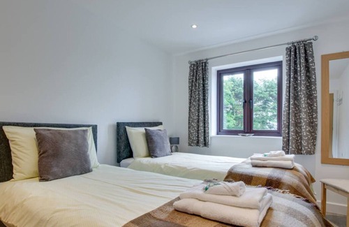 Bodorgan House | Hendy Marian in the beautiful Bodorgan