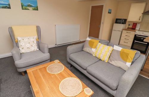 Chathill Cottage | HENHILL LODGE, pet friendly, country holiday cottage in Seahouses