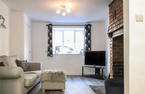 Harlech House | Henllys