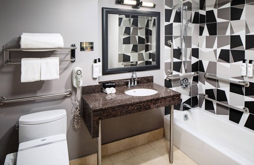 Garment District Hotel | Henn na Hotel New York