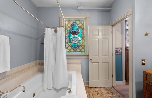 Napa Bed & Breakfast | Hennessey House