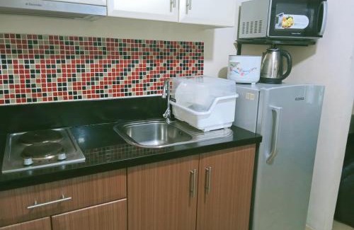 Pasay Hotel | Henry's Newport Deluxe Condotel