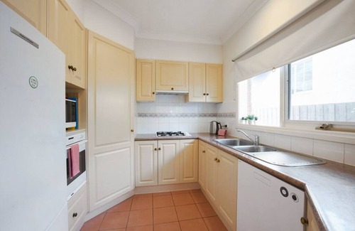 Balwyn Apartment | Henry Street Balwyn.