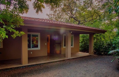 Playa Negra Villa | Henton Hacienda ,fiv minutes drive from the beach.