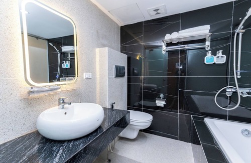Ha Dong Hotel | Hera Hotel