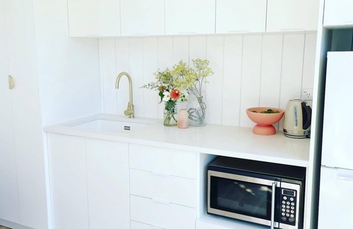Auckland Apartment | Herald Island Honey