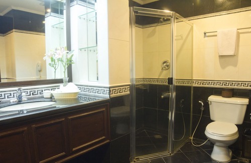 San Isidro Hotel | Herald Suites Solana