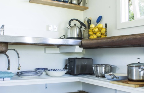 Haumoana Cottage | Herb Cottage