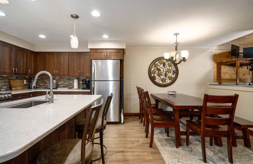 Steamboat Springs House | Herbage E2 Townhouse Near Mountain Base by RedAwning