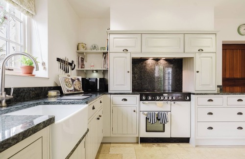 Easton Grey House | Herdsman's Cottage - 3BD in Wiltshire