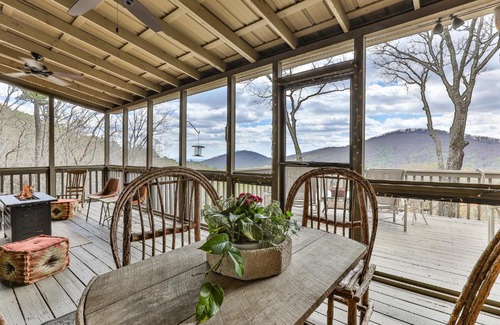 Big Canoe House | Here For The Views - Beautiful & Historic Cabin in Big Canoe