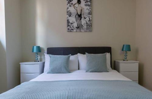Hereford Apartment | Hereford City Centre - Apartment 4, Isabella House - Modern Apartment In The Heart of The City - Sleeps 4 Guests - Hosted by RENTMYHOUSE