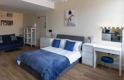 Hereford Apartment | Hereford City Centre - Apartment 7, Isabella House - Modern Apartment In The Heart of The City - Sleeps 2 Guests - Hosted by RENTMYHOUSE