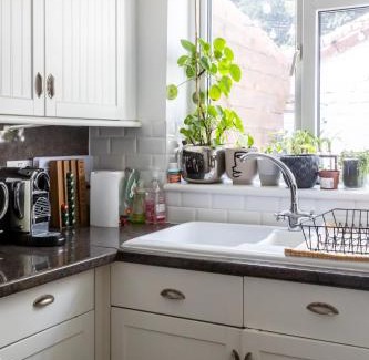 Hereford Apartment | Hereford City - St Owens Terrace - Comfortable & Spacious Well Presented Three Storey House, Perfect For a Weekend Away & Exploring The City On Foot - Hosted By RENTMYHOUSE