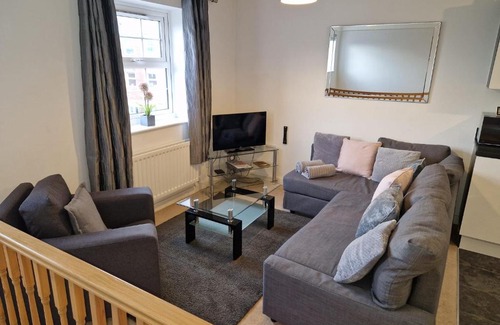 Hereford Apartment | Hereford - Robin Coach House - Located On City Outskirts In North Hereford - Modern 2 Bedroom Property With Parking - Suitable For Small Family, Couple Or Contractors - Hosted by RENTMYHOUSE