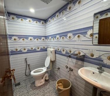 Kochi Hotel | Heres Haut Residency