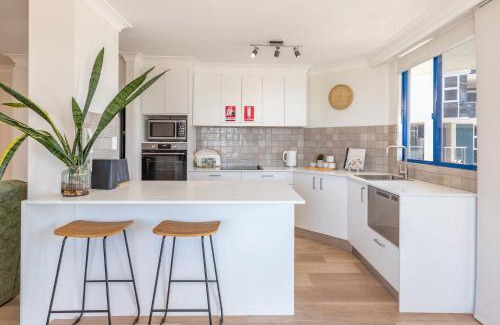 Tuncurry Apartment | Heritage 301