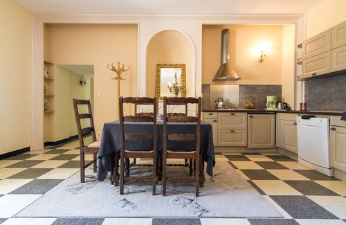 Chalais Apartment | Heritage Castle in Chaleix with Shared Pool